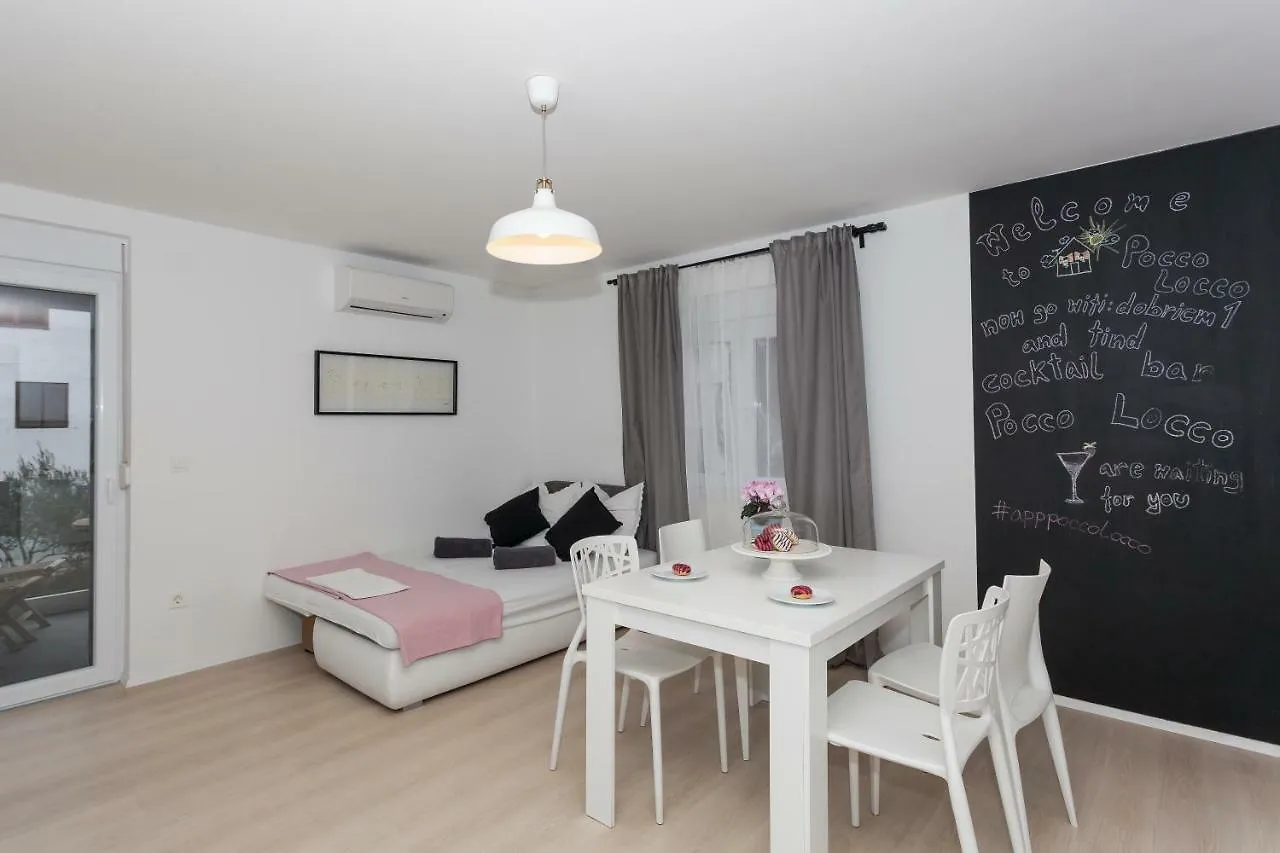 Apartman Apartmani Pocco Locco Biograd Na Moru